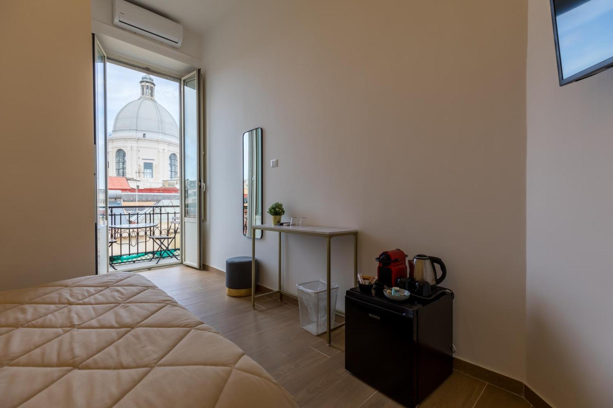 Blu Parthenope Suites Неаполь Экстерьер фото
